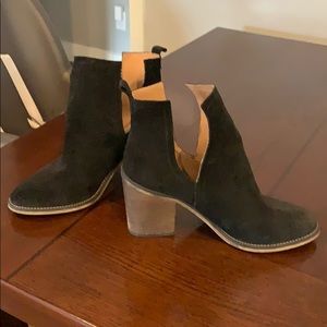 Steve Madden Black Suede Booties
